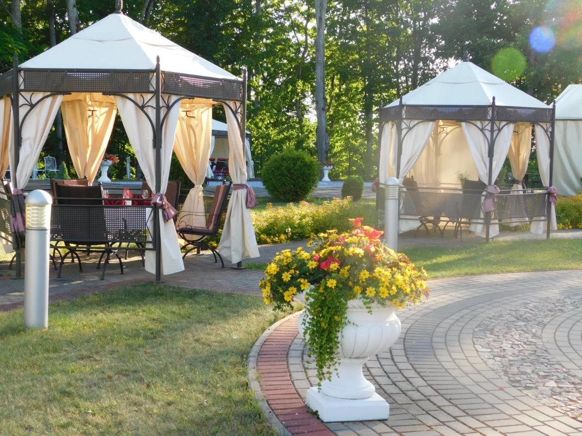Sventes Muiža Hotell Exteriör bild
