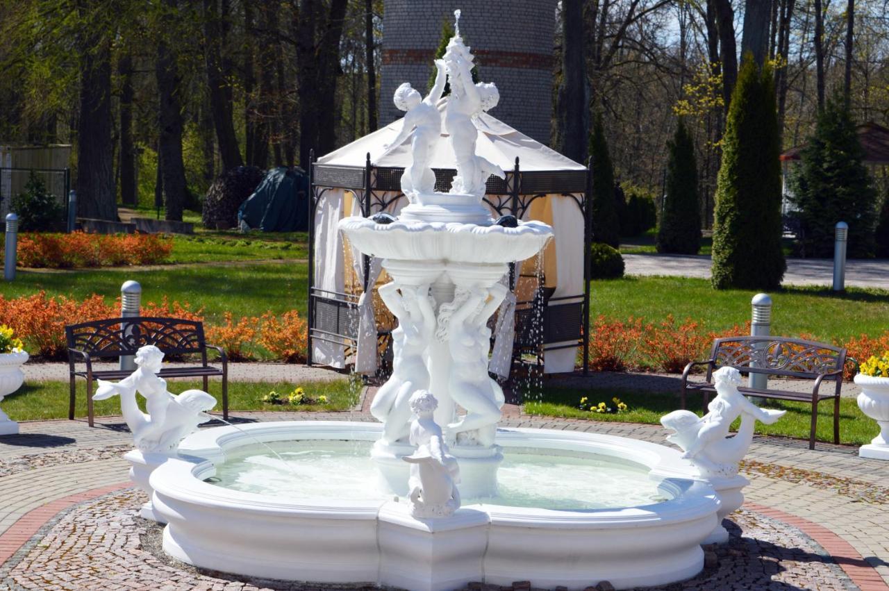 Sventes Muiža Hotell Exteriör bild
