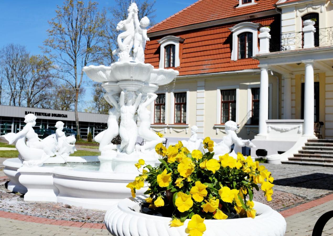 Sventes Muiža Hotell Exteriör bild