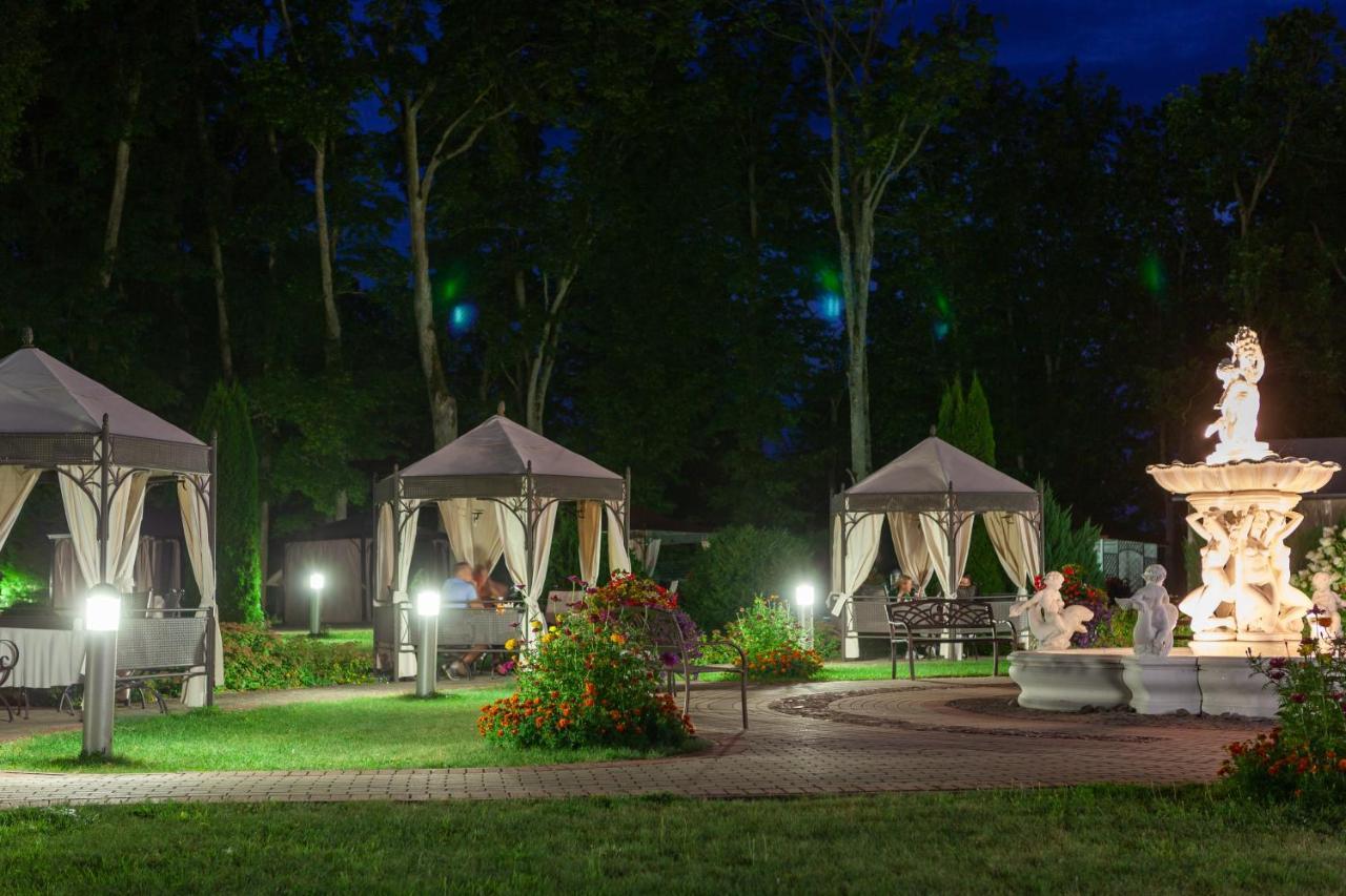 Sventes Muiža Hotell Exteriör bild