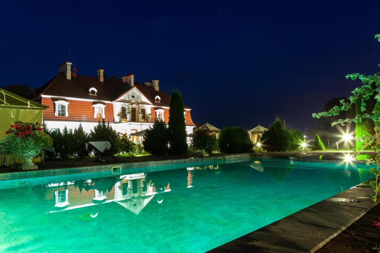 Sventes Muiža Hotell Exteriör bild