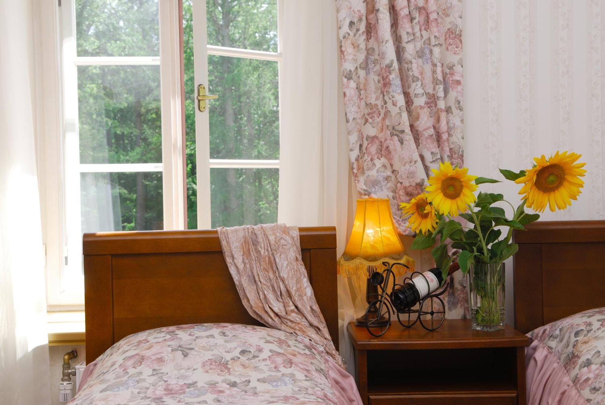 Sventes Muiža Hotell Exteriör bild
