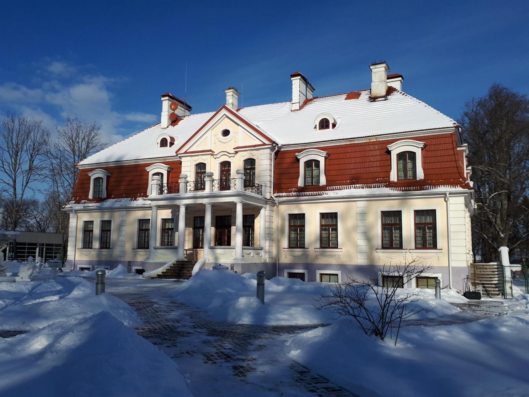 Sventes Muiža Hotell Exteriör bild