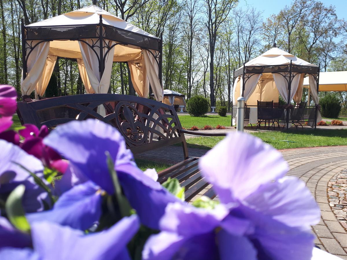 Sventes Muiža Hotell Exteriör bild