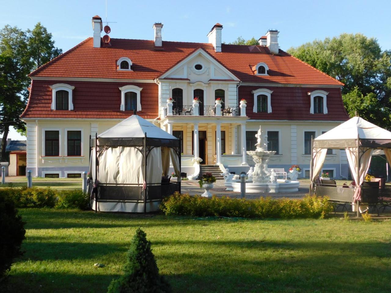 Sventes Muiža Hotell Exteriör bild